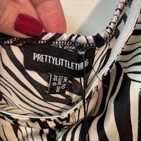Pretty Little Things NWT Monochrome Zebra Bardot Asymmetric Midi Dress - Picture 2 of 4
